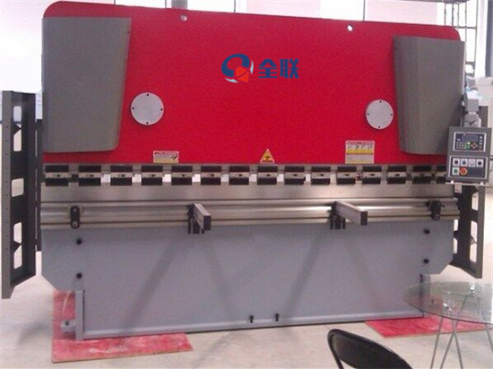 液(ye)壓數(shu)控剪(jian)闆機(ji)