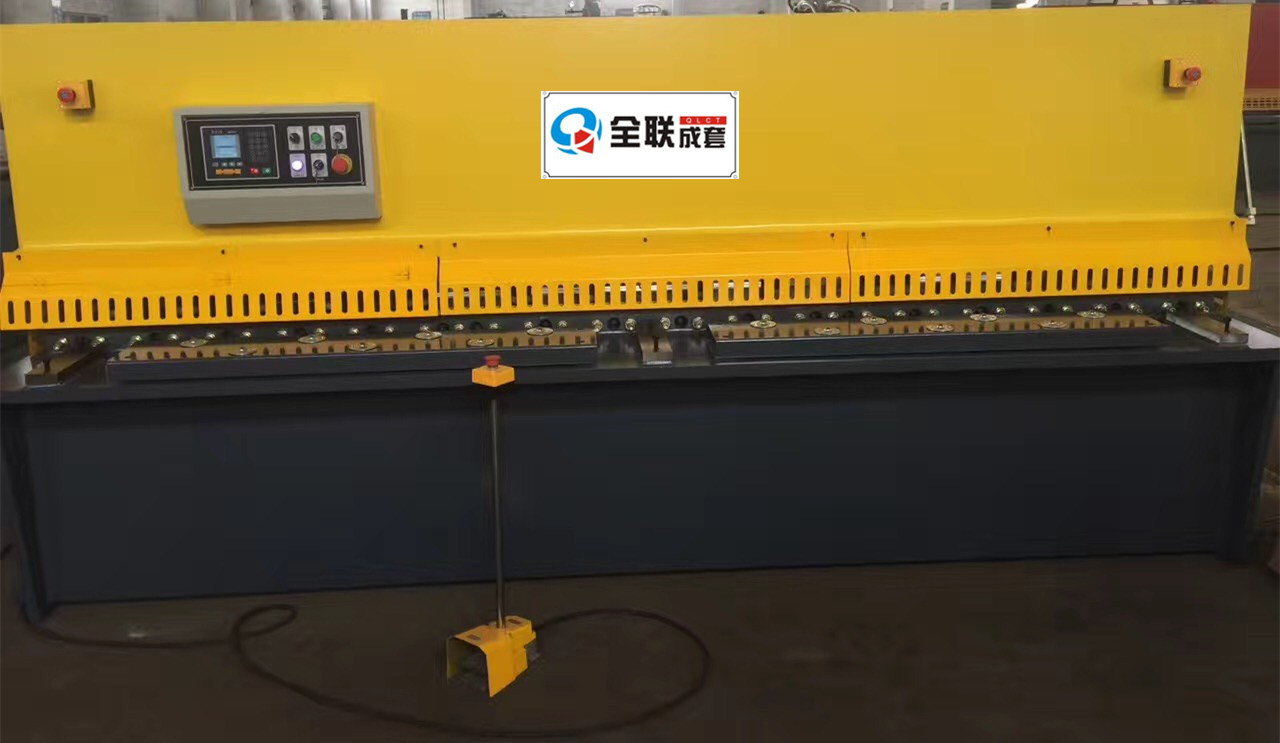 剪闆(pan)機 剪(jian)闆機(ji)