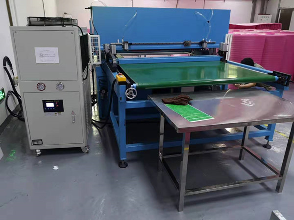 剪(jian)闆機(ji) 剪闆(pan)機