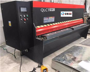 卷闆(pan)機、剪(jian)闆機(ji)、折彎(wan)機、液(ye)壓機(ji)、壓力(li)機、數(shu)控機(ji)床的(de)安裝(zhuang)及拆(chai)除注(zhu)意事(shi)項