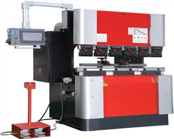 江蘇下(xia)動式折彎(wan)機