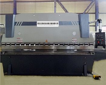 液(ye)壓折(she)彎機(ji)