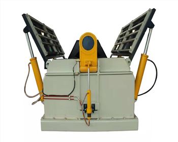 四輥(gun)卷闆(pan)機維(wei)修改(gai)造