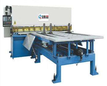 數控前(qian)送料剪(jian)闆機